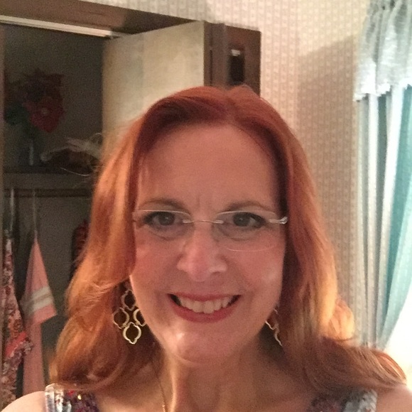 Meet your Posher, Julie - Picture 6 of 8